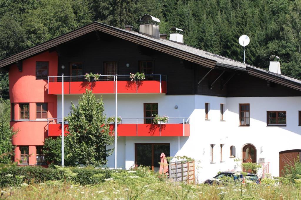 Appartementhaus Bergblick Leogang Buitenkant foto